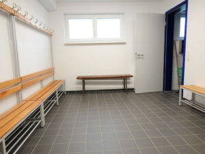 Turnhalle Umkleide Langenwetzendorf